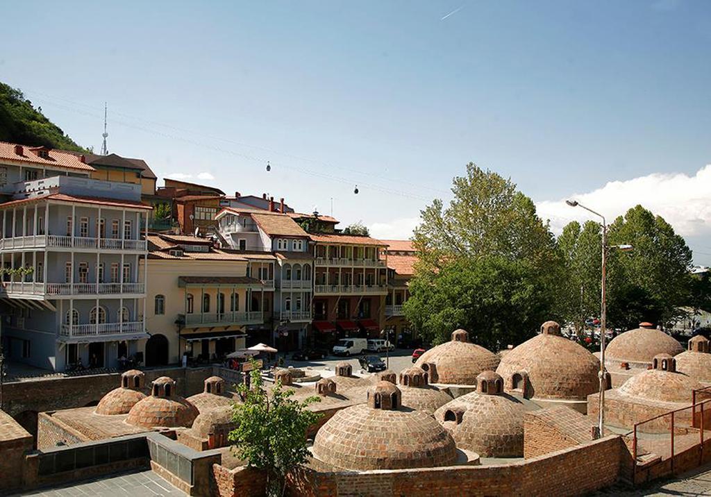 Modern Apartment Avlabari Tbilisi Buitenkant foto