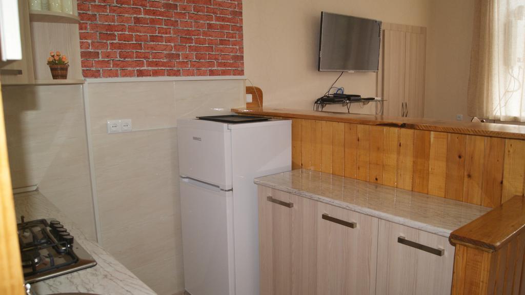 Modern Apartment Avlabari Tbilisi Buitenkant foto